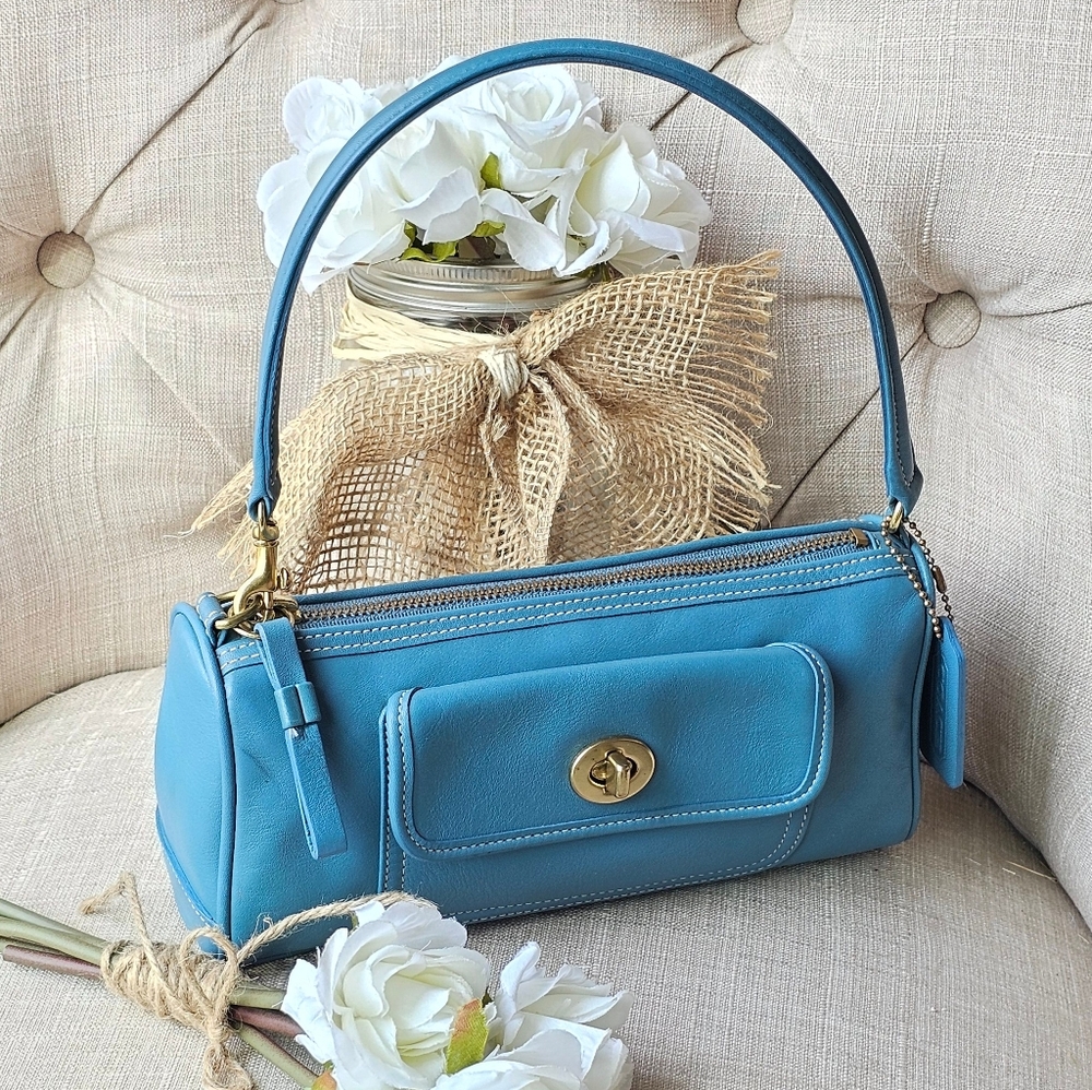 Vintage Coach Penelope Demi Shoulder Bag # 9712 ( Glacier / Pool Blue ) - Picture 12 of 16